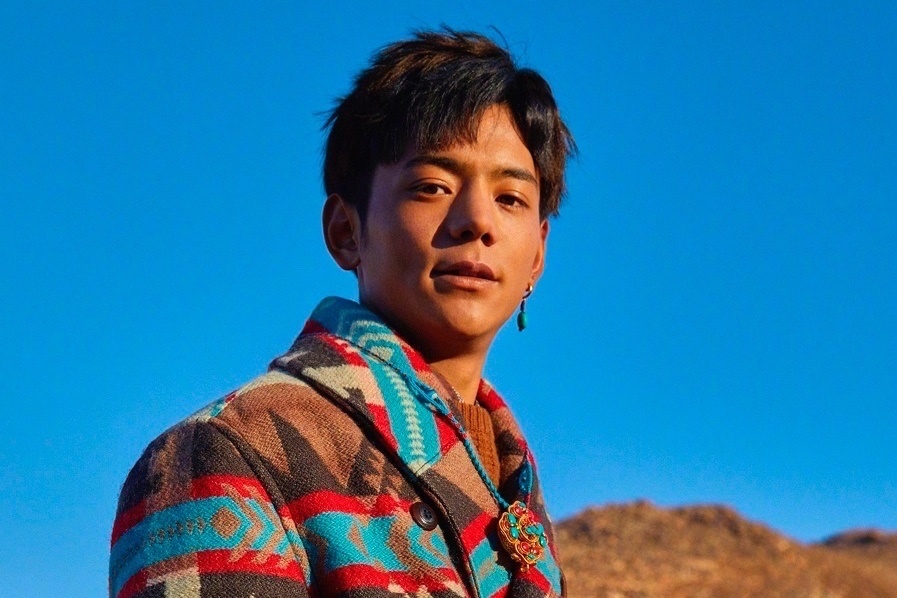 Chang chan bo trieu view Trung Quoc noi tieng sau mot dem gio ra sao? hinh anh