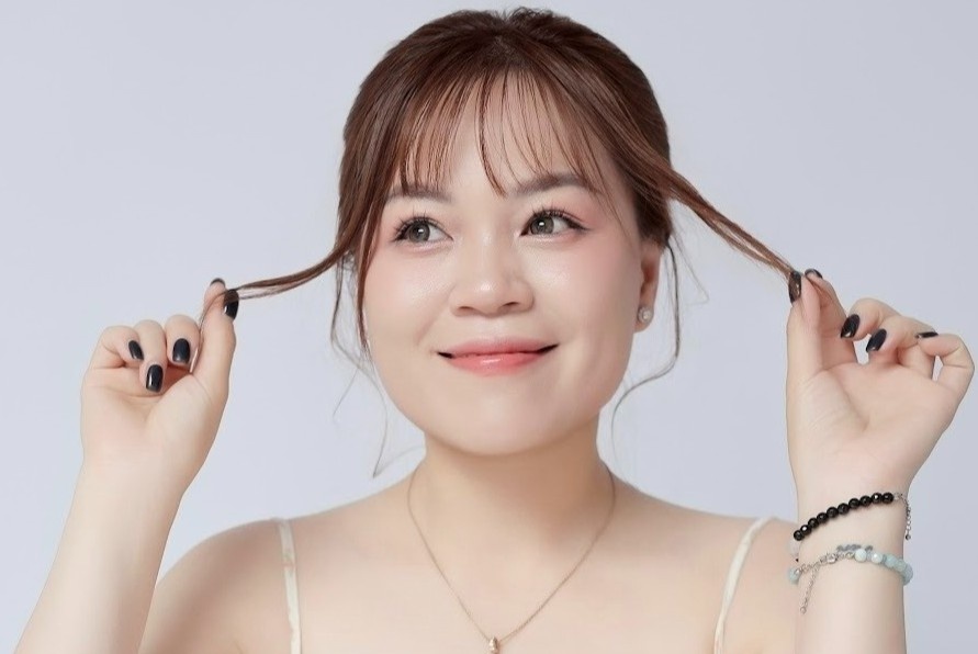 Vu YouTuber ly di sau 11 nam biet chong ngoai tinh gay tranh cai hinh anh