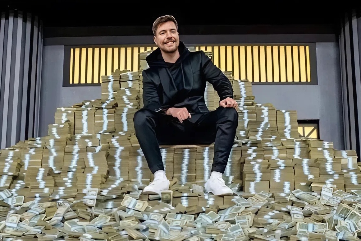 MrBeast bi chi trich vi lam viec 15 tieng/ngay hinh anh