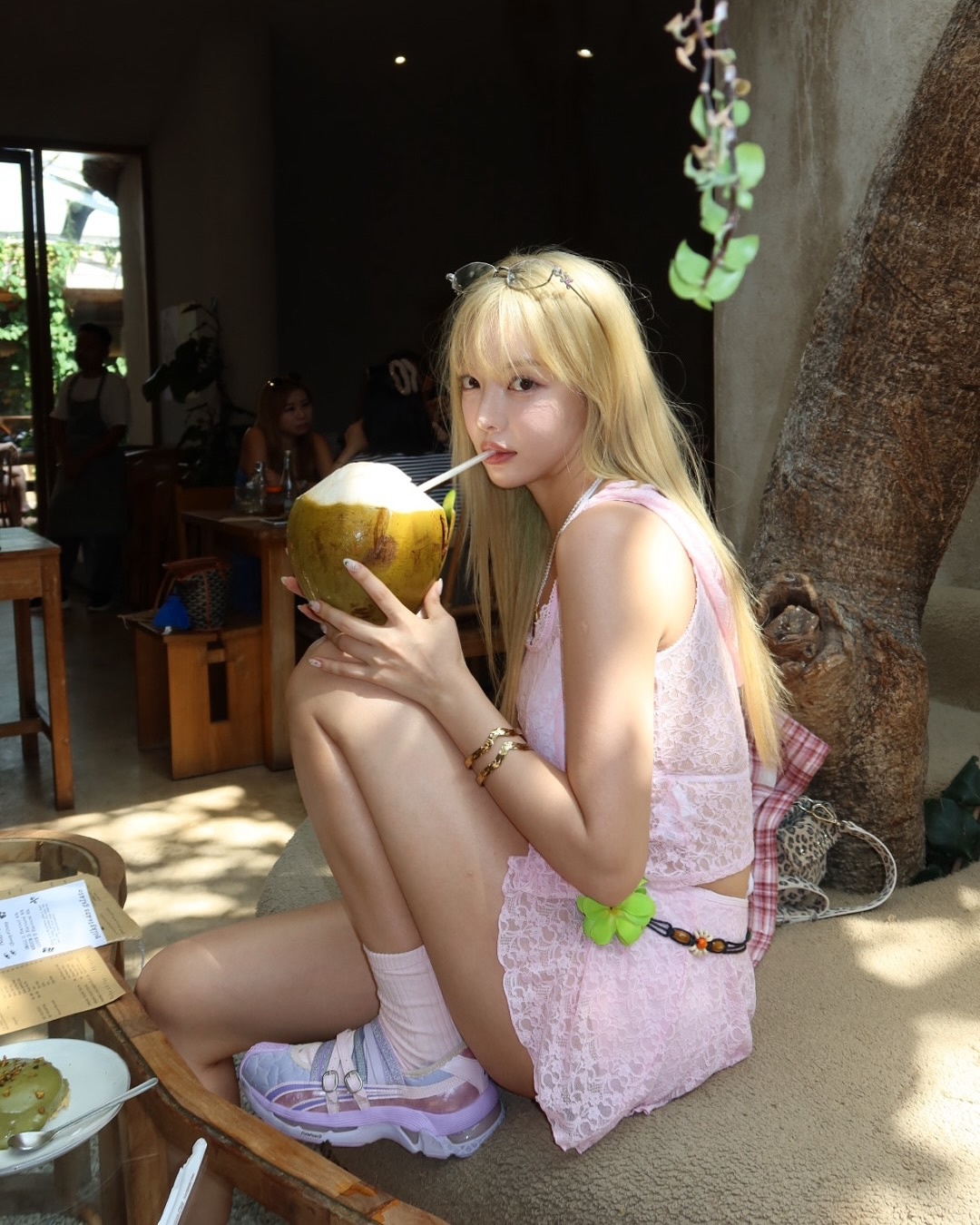 thien than noi y anh 11