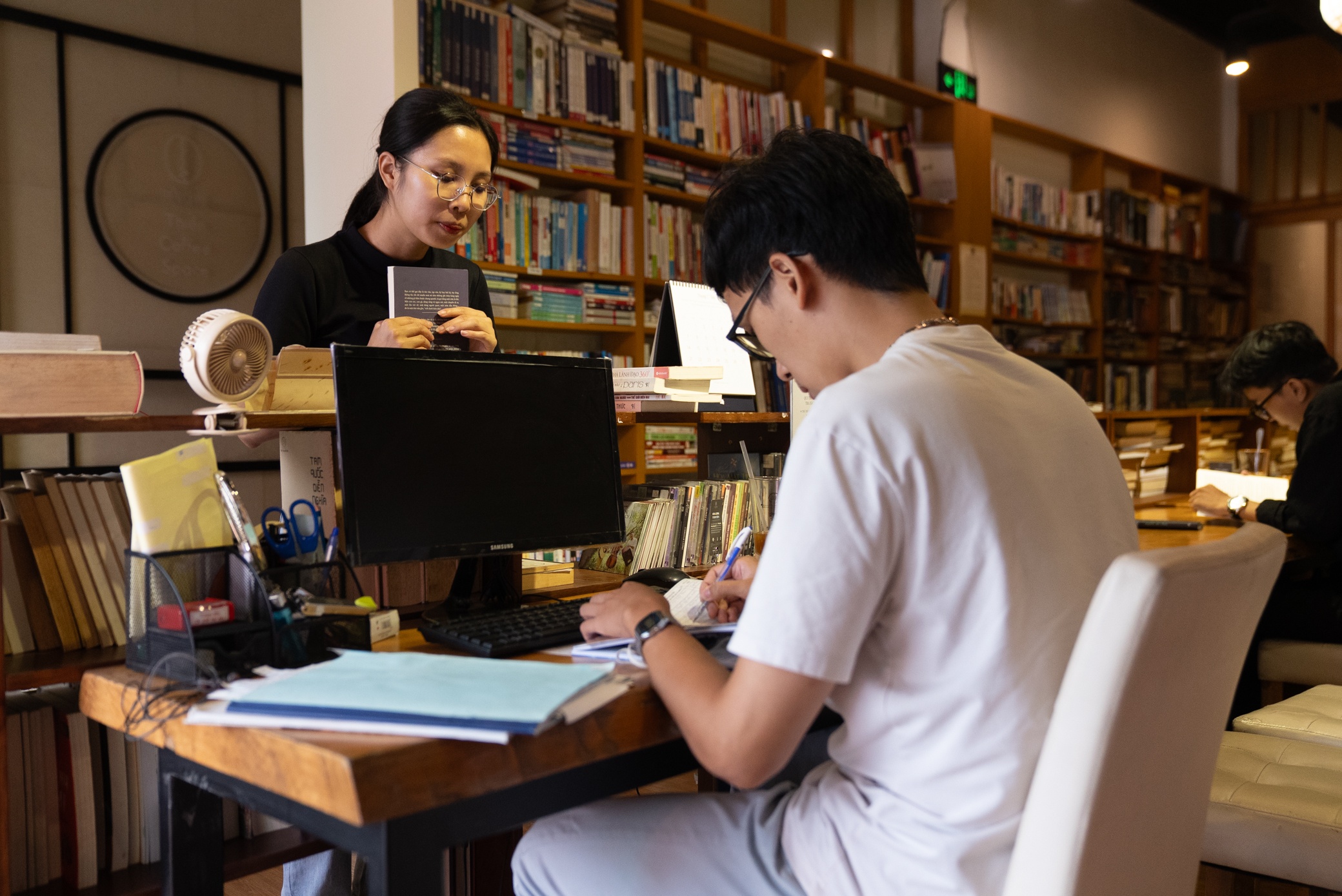 thu vien o tphcm anh 8