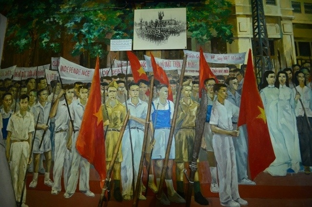 Sai Gon ruc sac co do sao vang trong ngay le doc lap dau tien hinh anh