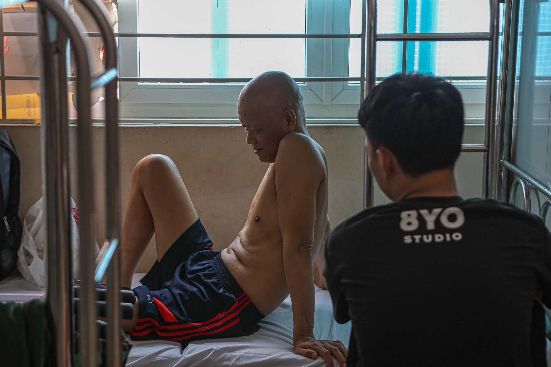 Xay dung thu vien 1.500 dau sach phuc vu benh nhan ung thu hinh anh