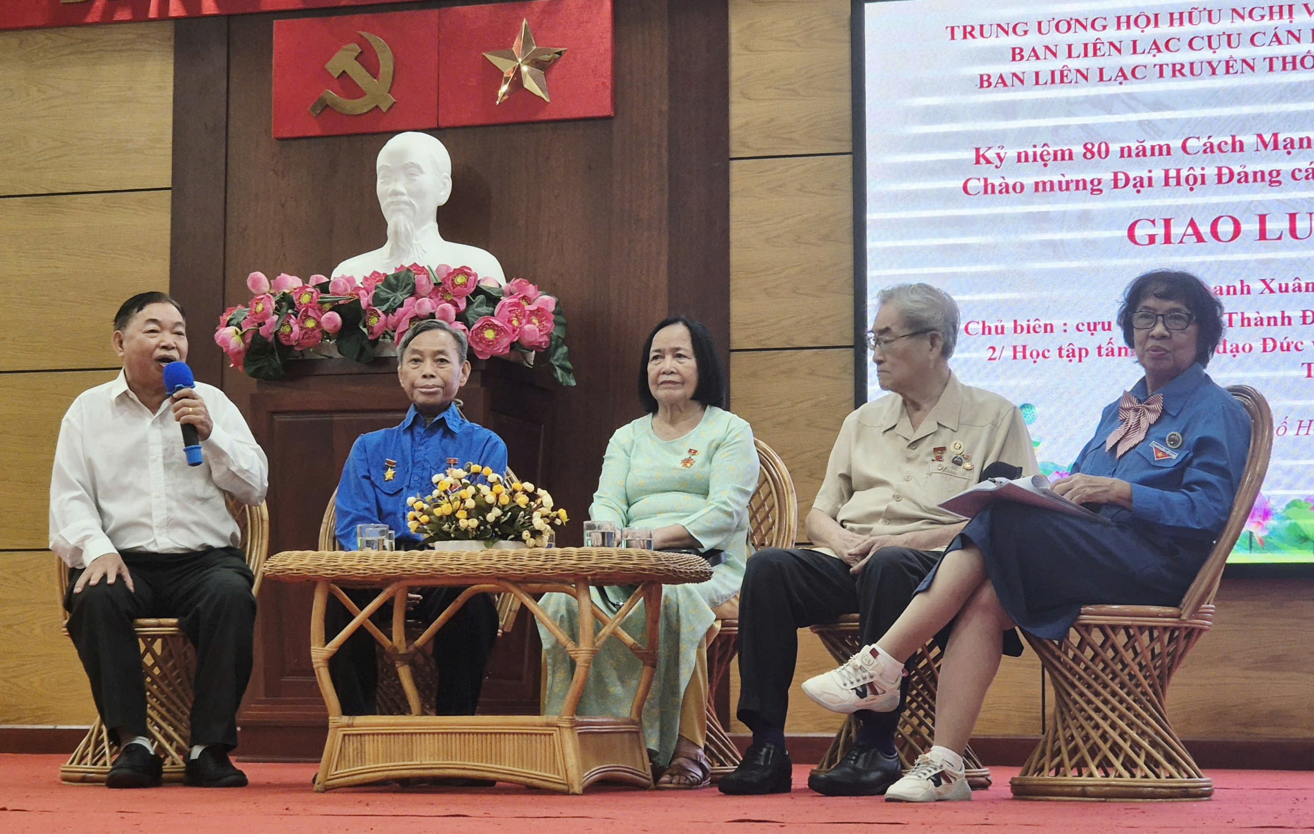 doan thanh nien cong san anh 1