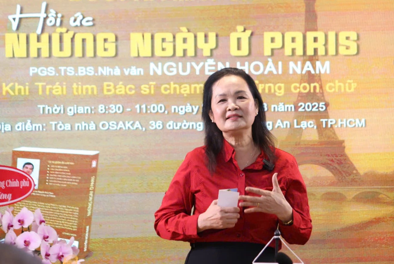 nhung ngay o paris sach anh 2