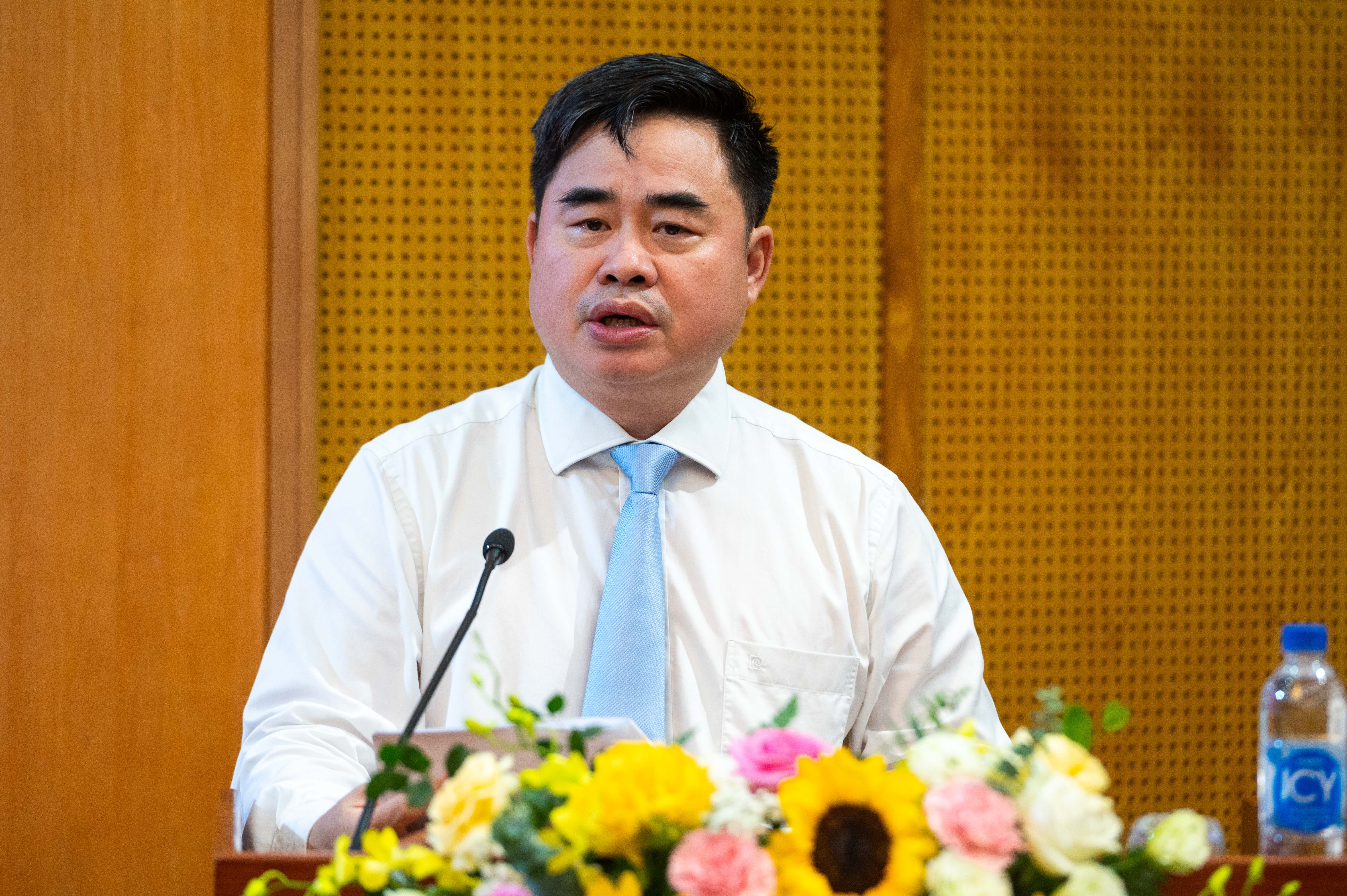 Ba giai phap phat trien xuat ban theo huong chuyen nghiep, hoi nhap hinh anh