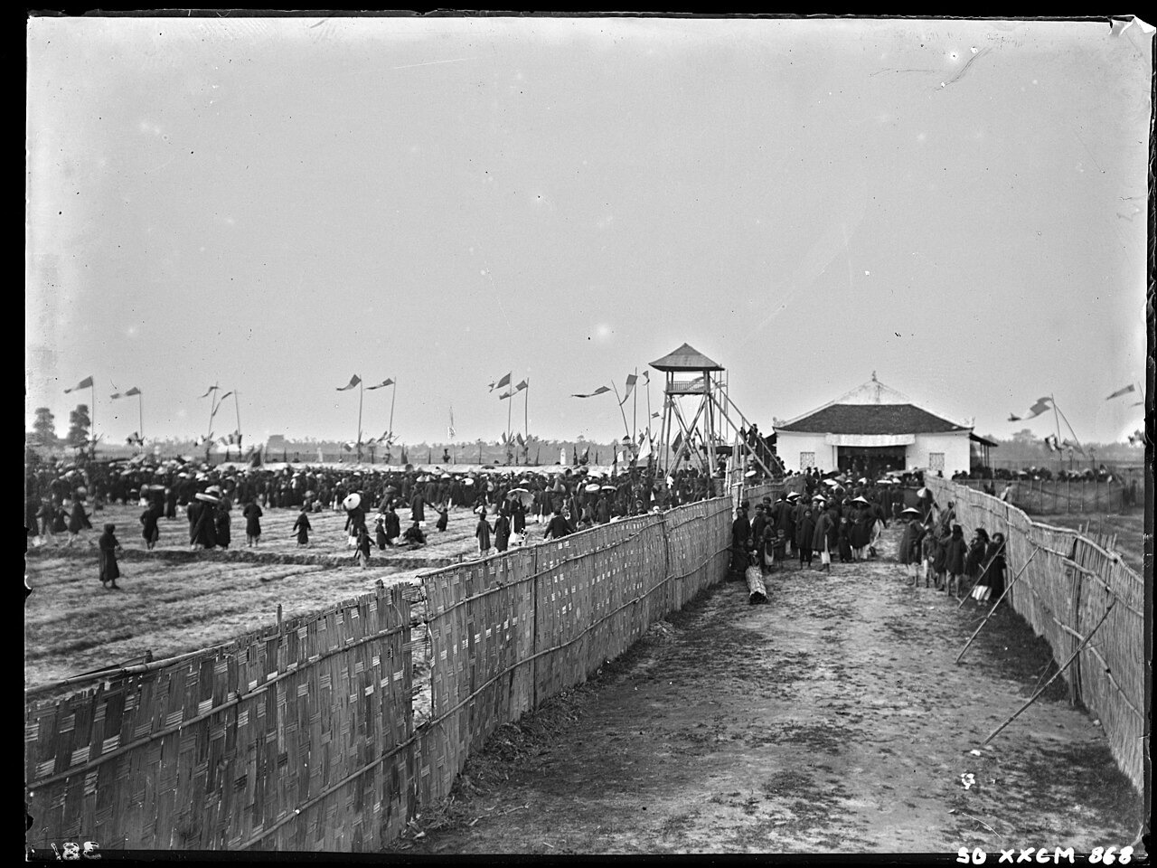 thi cu thoi phong kien anh 1