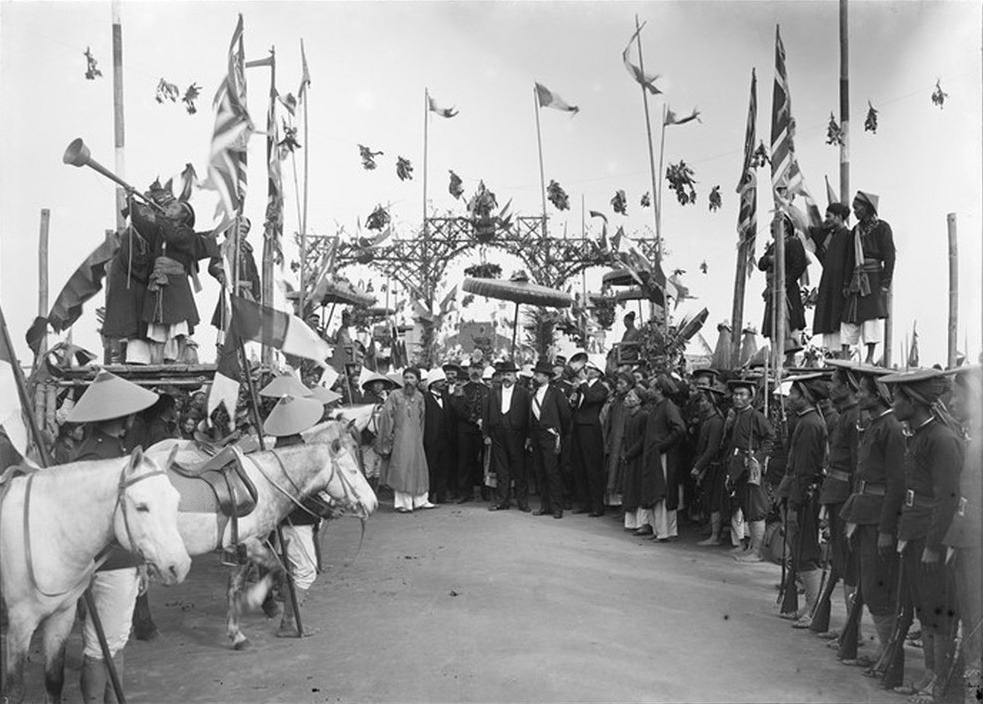 thi cu thoi phong kien anh 4