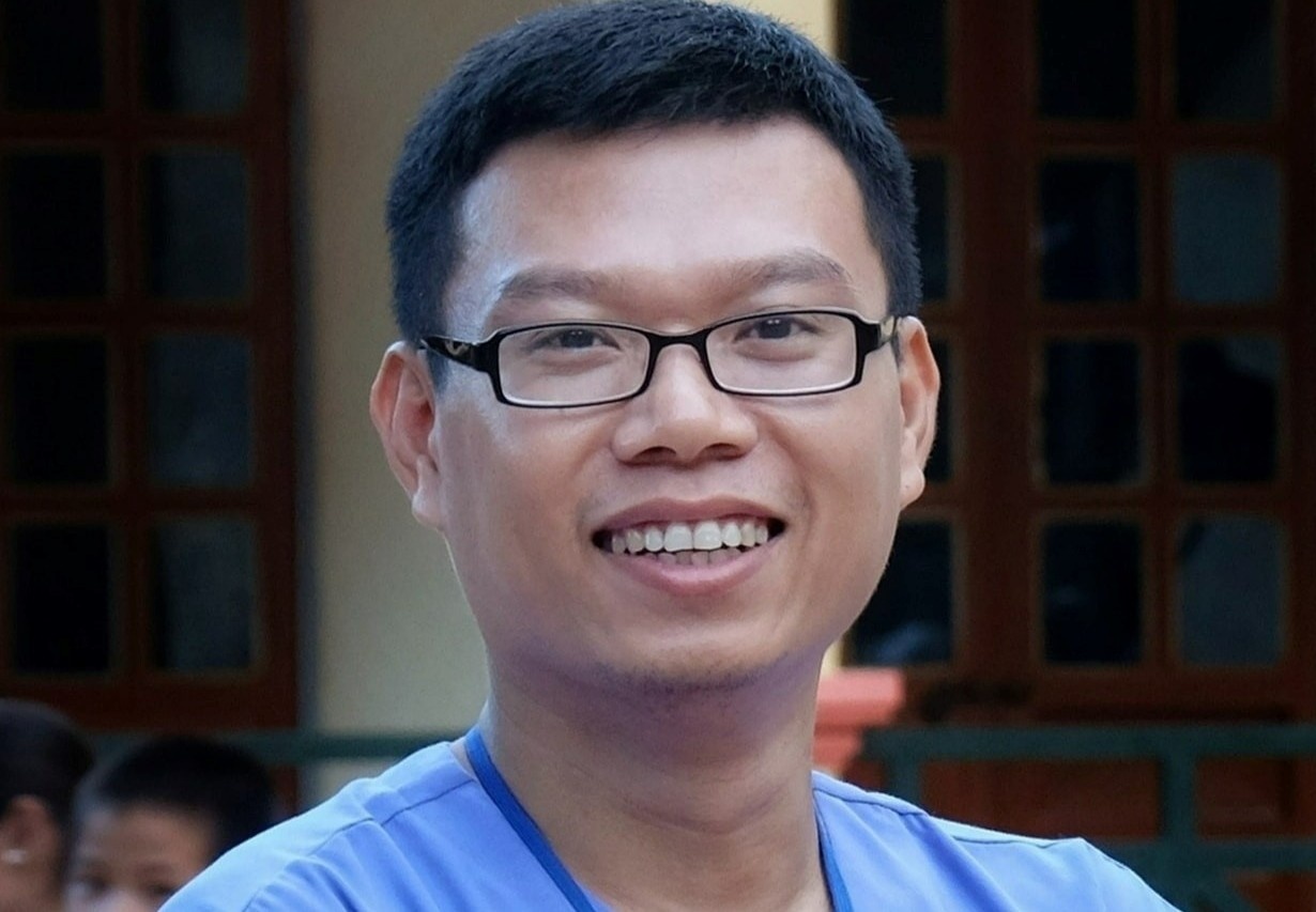 Con duong gian nan nhung day vinh quang cua bac si noi tru hinh anh