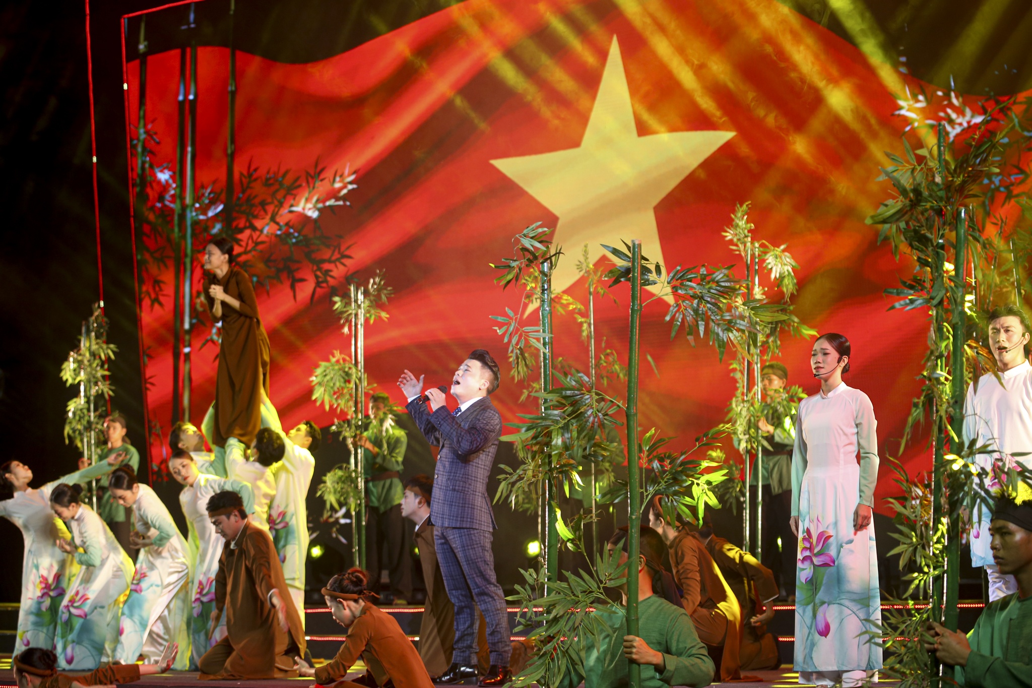 hoi sach con dao 2025 anh 1