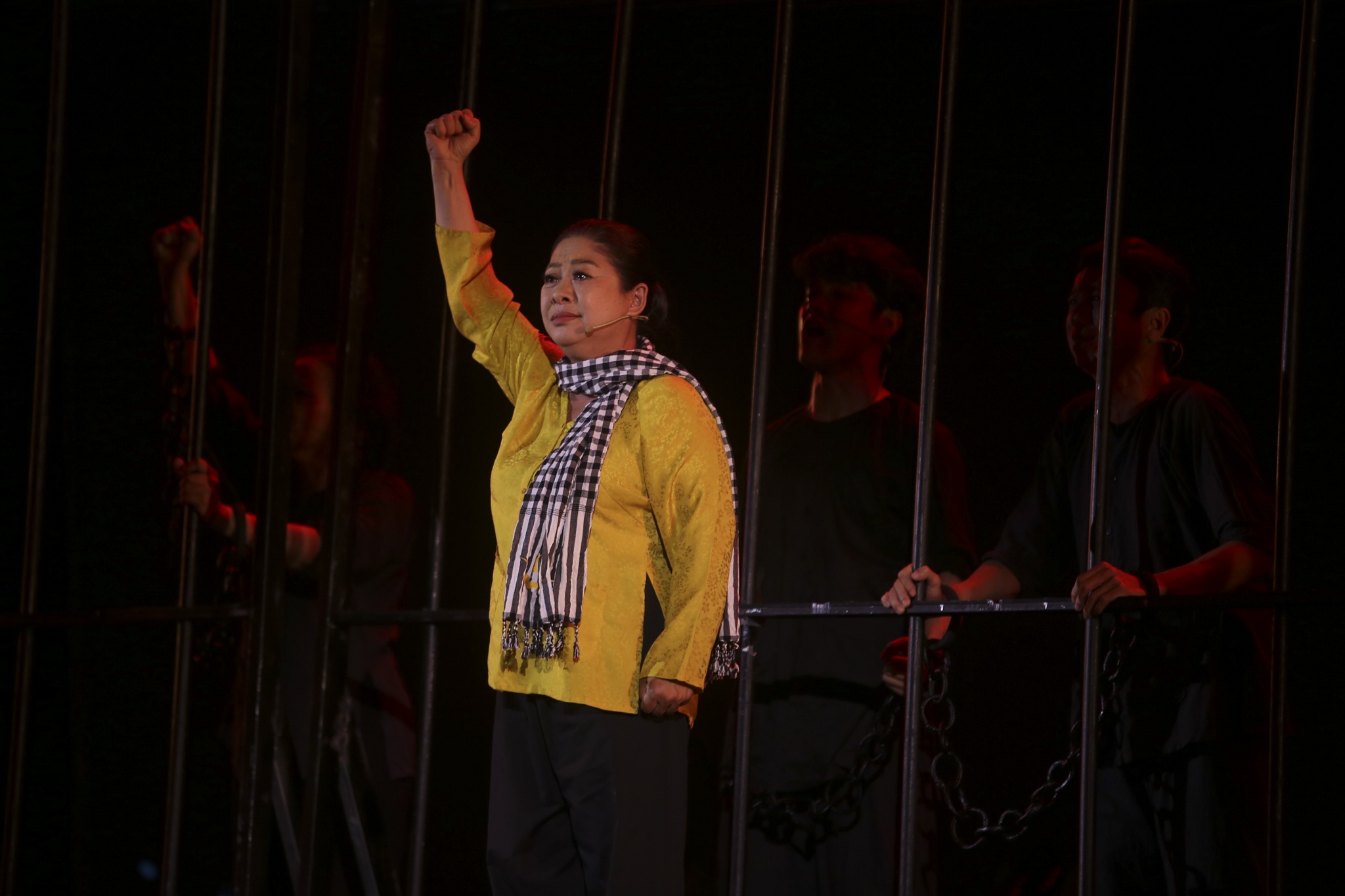 hoi sach con dao 2025 anh 17