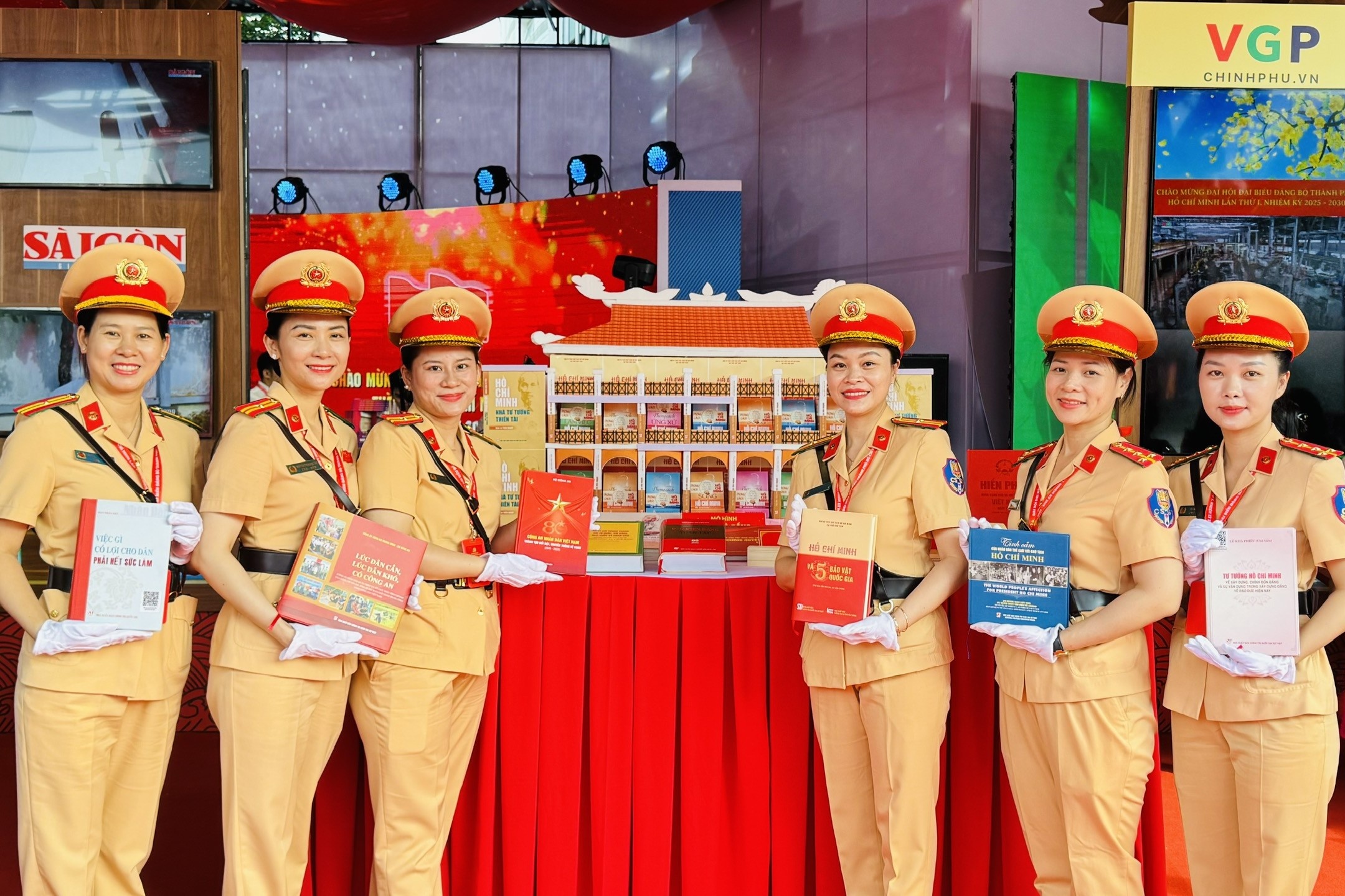 dai hoi dai bieu dang anh 1