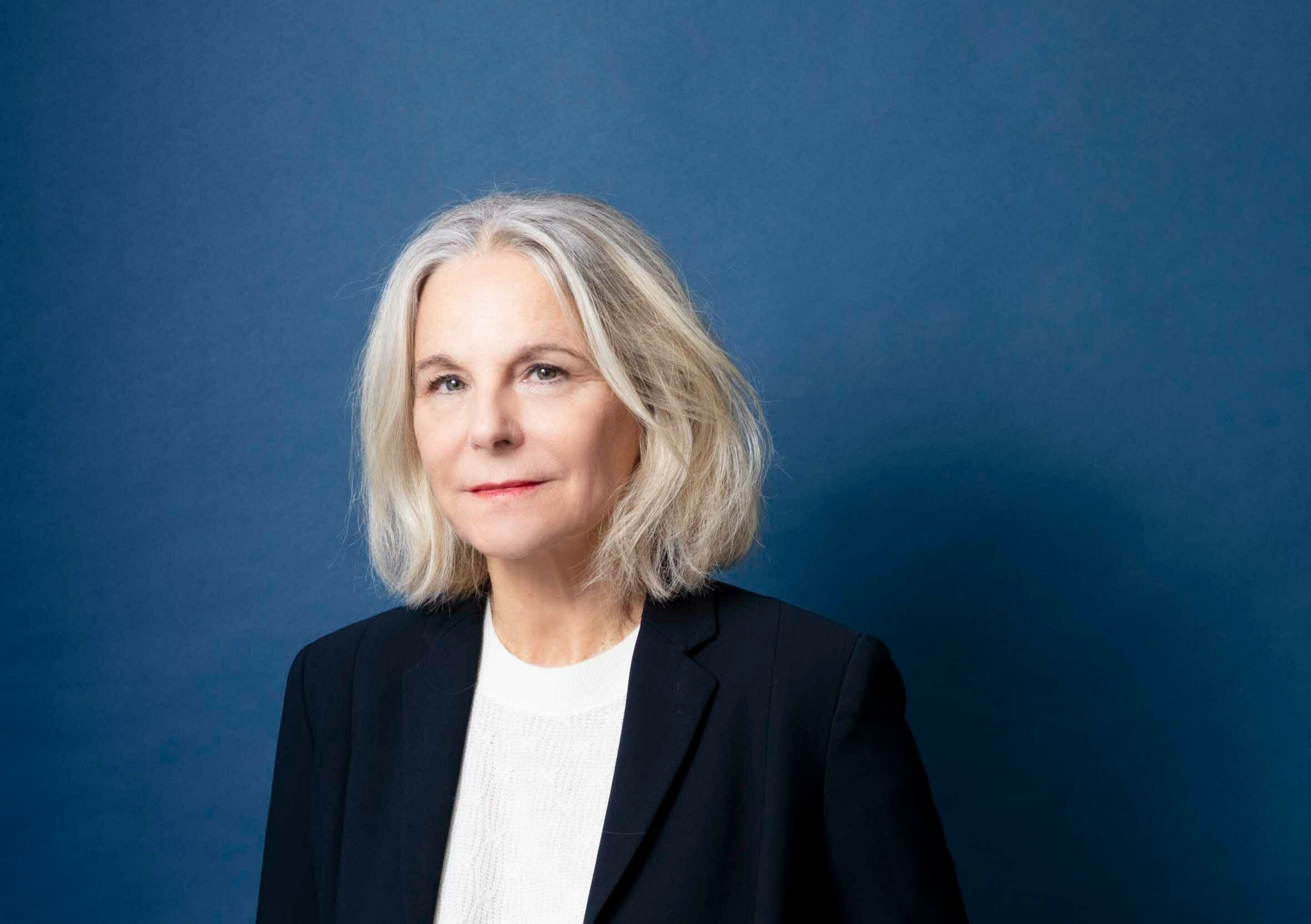 Thanh vien Vien Han lam Goncourt: Toi muon dan ong doc 'Con gai' hinh anh