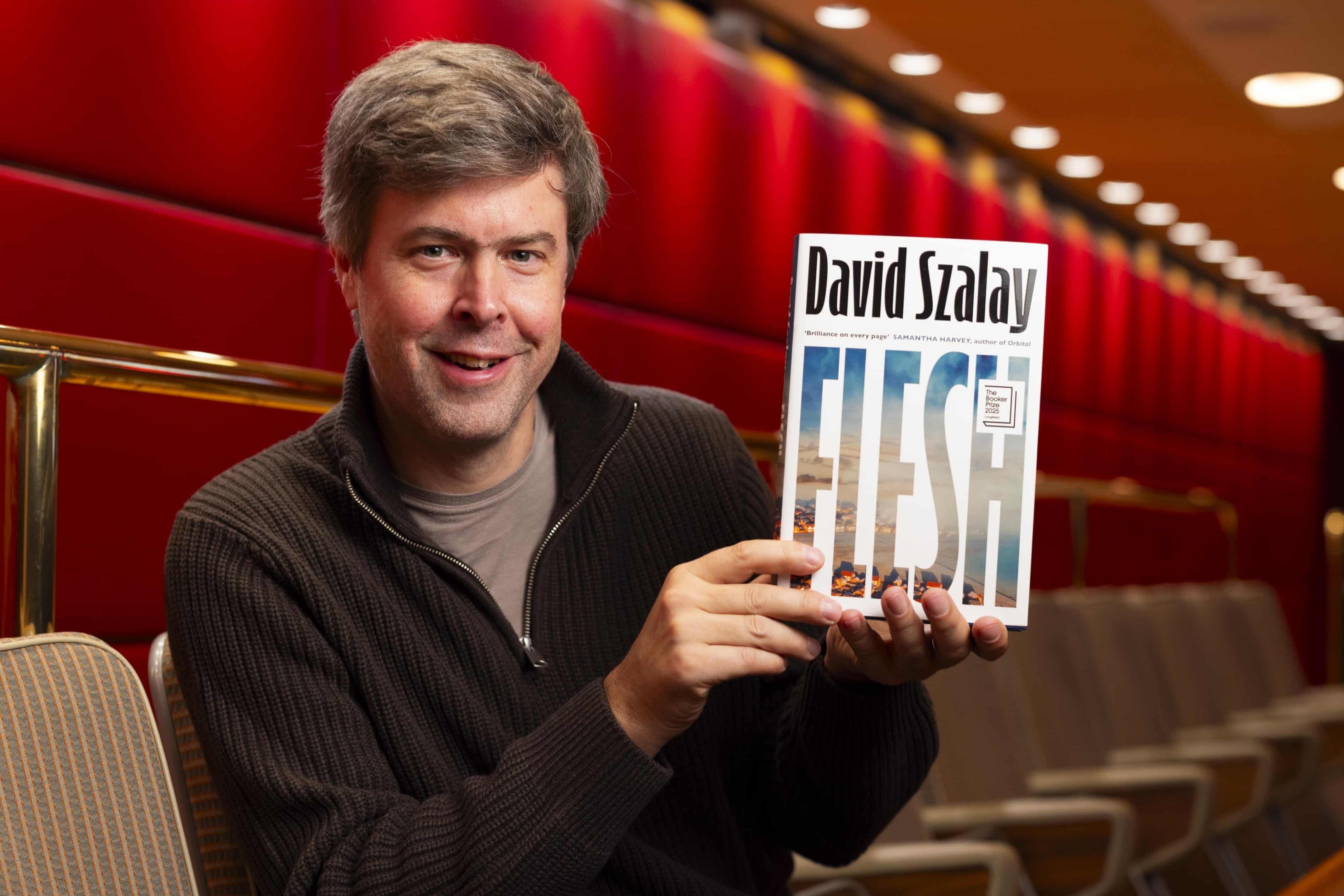 Tieu thuyet ve tai xe cua gioi sieu giau doat giai Booker 2025 hinh anh