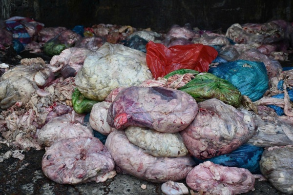 phat hien thuc pham ban anh 4