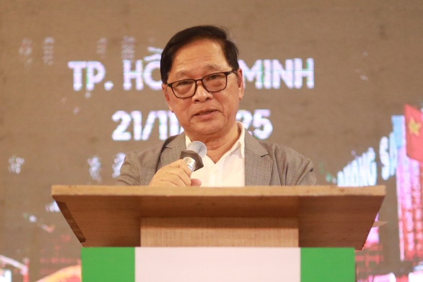 Goi mo tu van hoa dem o Duong sach Nguyen Van Binh hinh anh