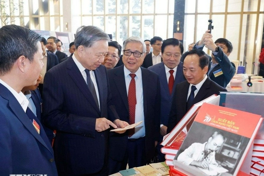 Hoi nghi trien khai nhiem vu 2026 cua nganh Tuyen giao va Dan van hinh anh