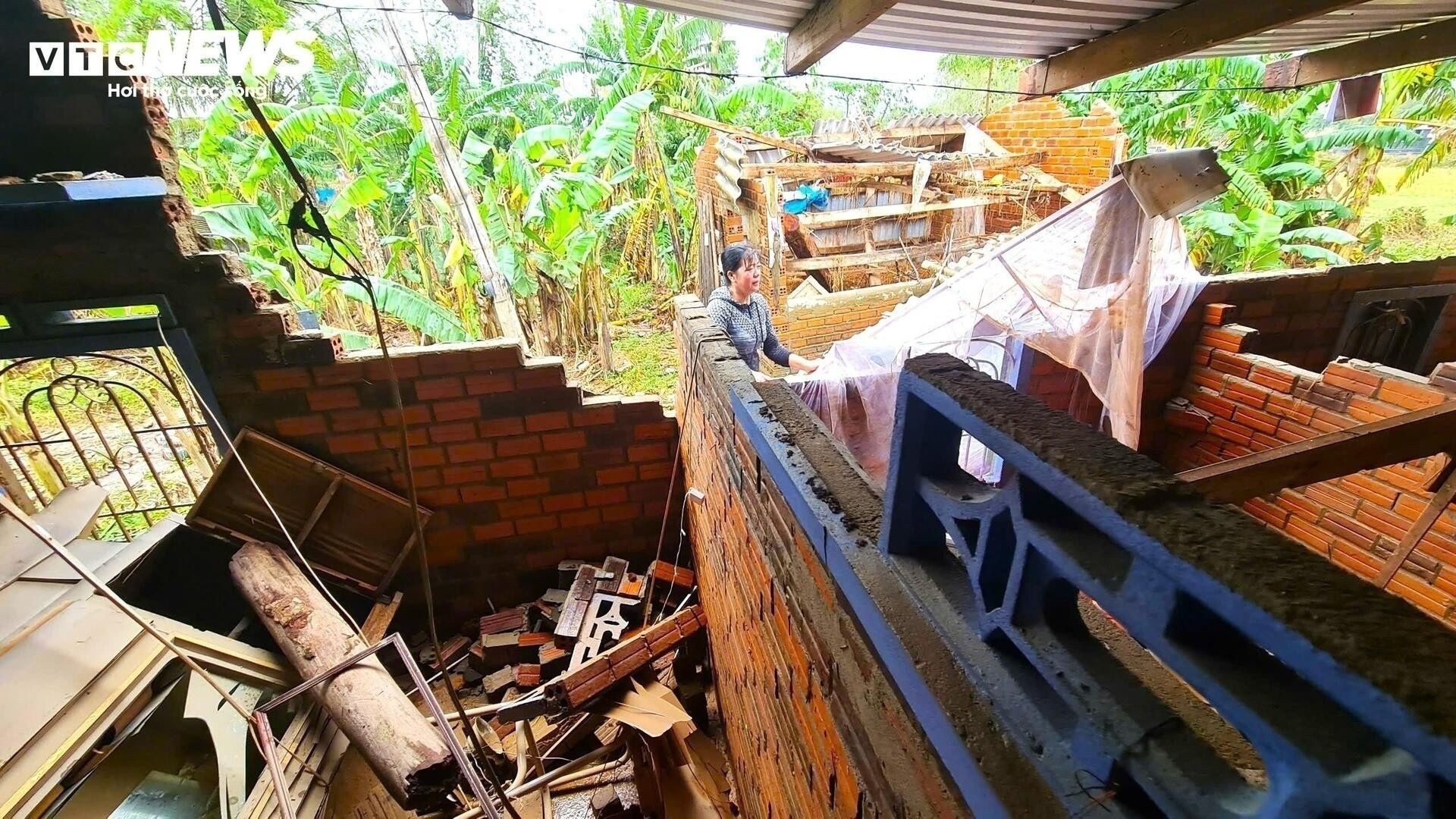 Thu tuong: Khan truong tra bao hiem cho nguoi dan bi anh huong mua lu hinh anh