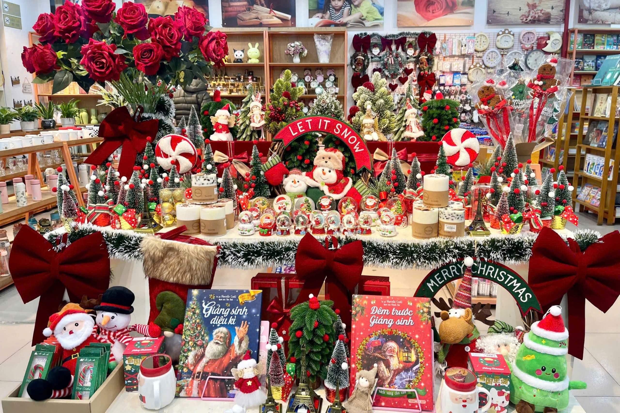 nhà sách ảnh 5 nha sach anh 5