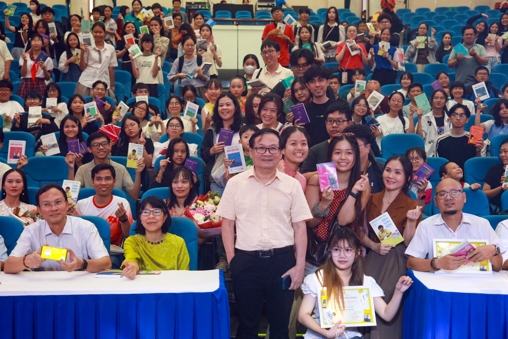 Nguyen Nhat Anh anh 1