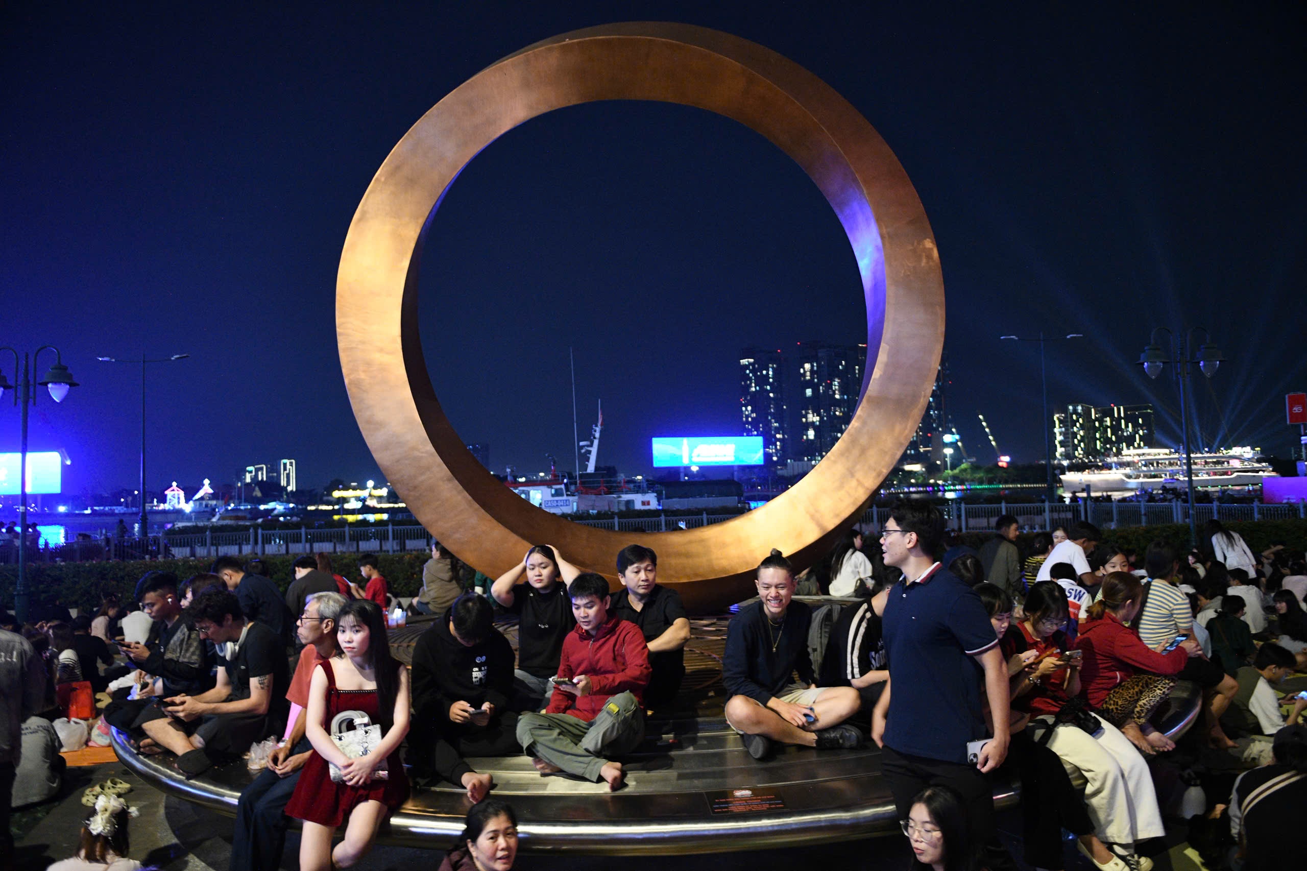 Xem ban phao hoa TP.HCm anh 7