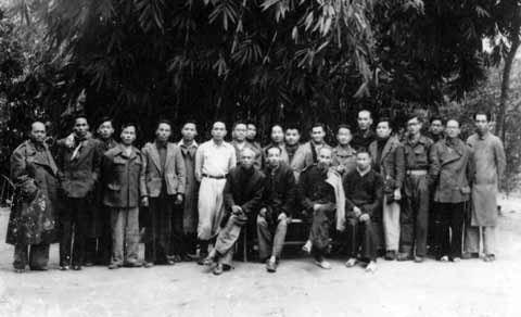ho chi minh anh 9