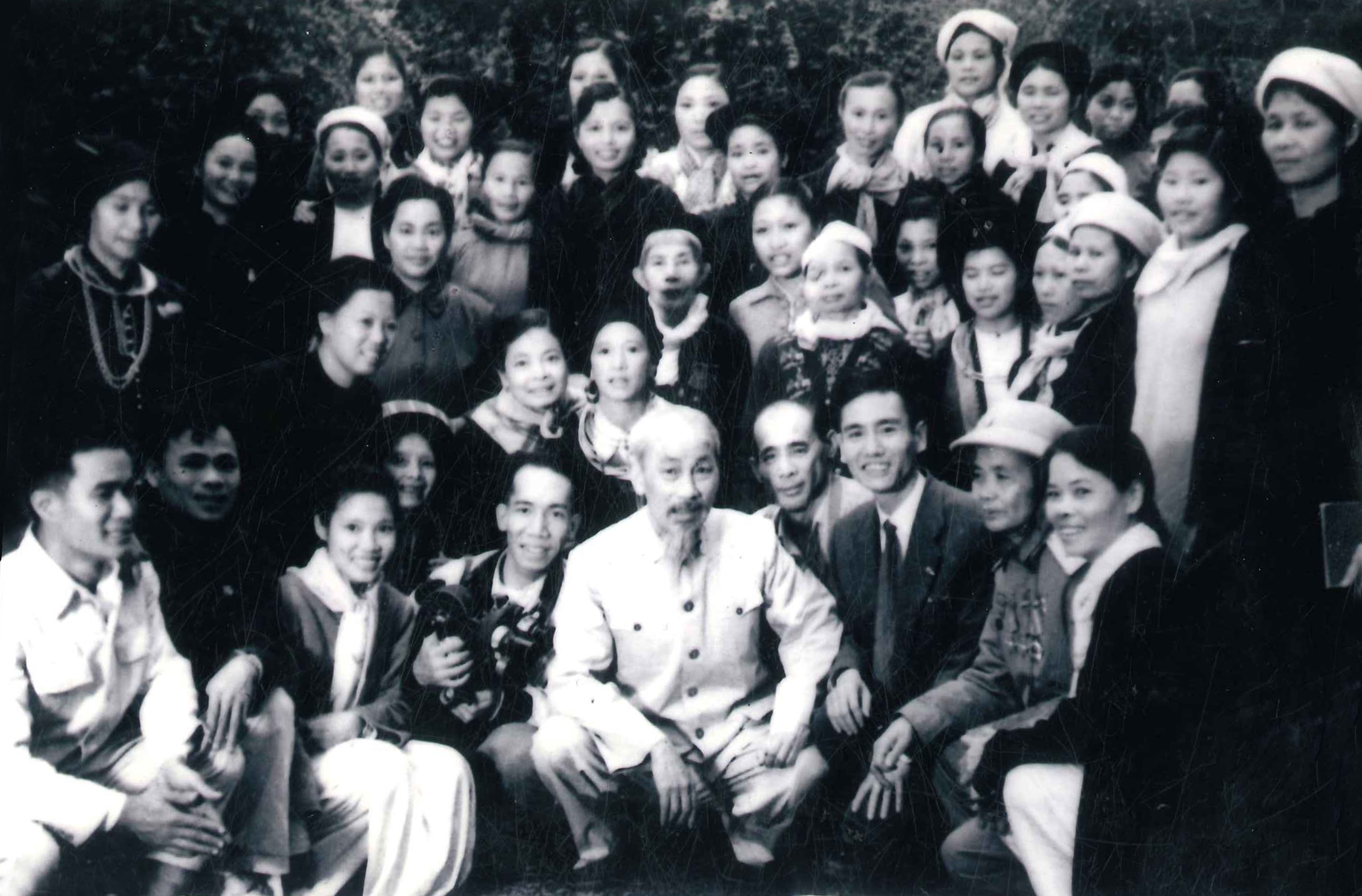 hồ chí minh ảnh 10 ho chi minh anh 10