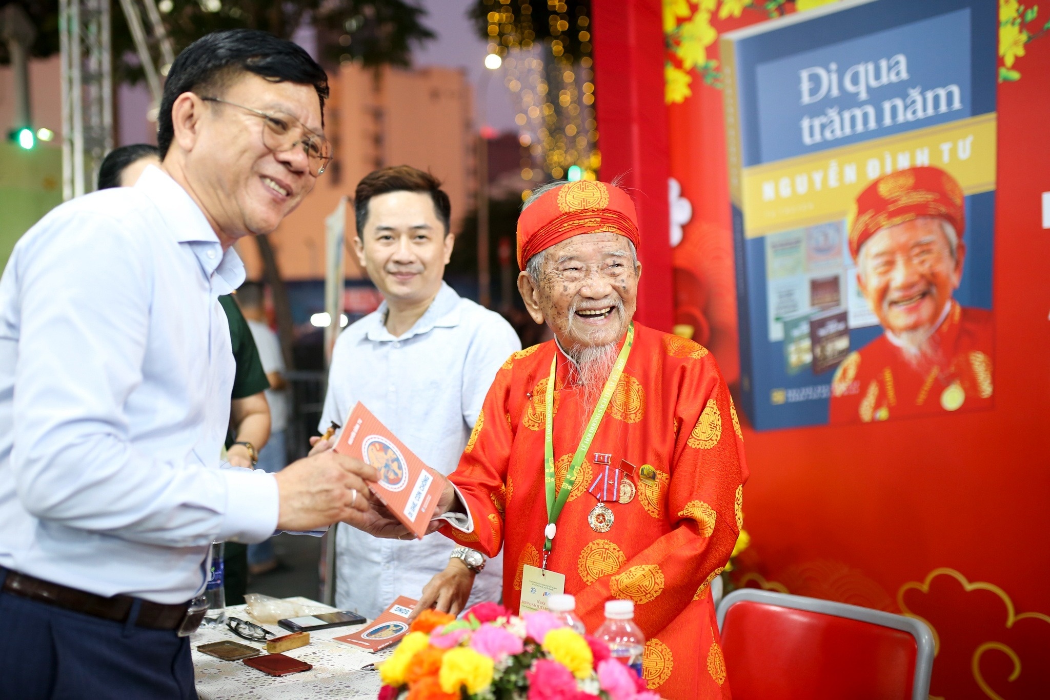 duong sach Tet anh 6