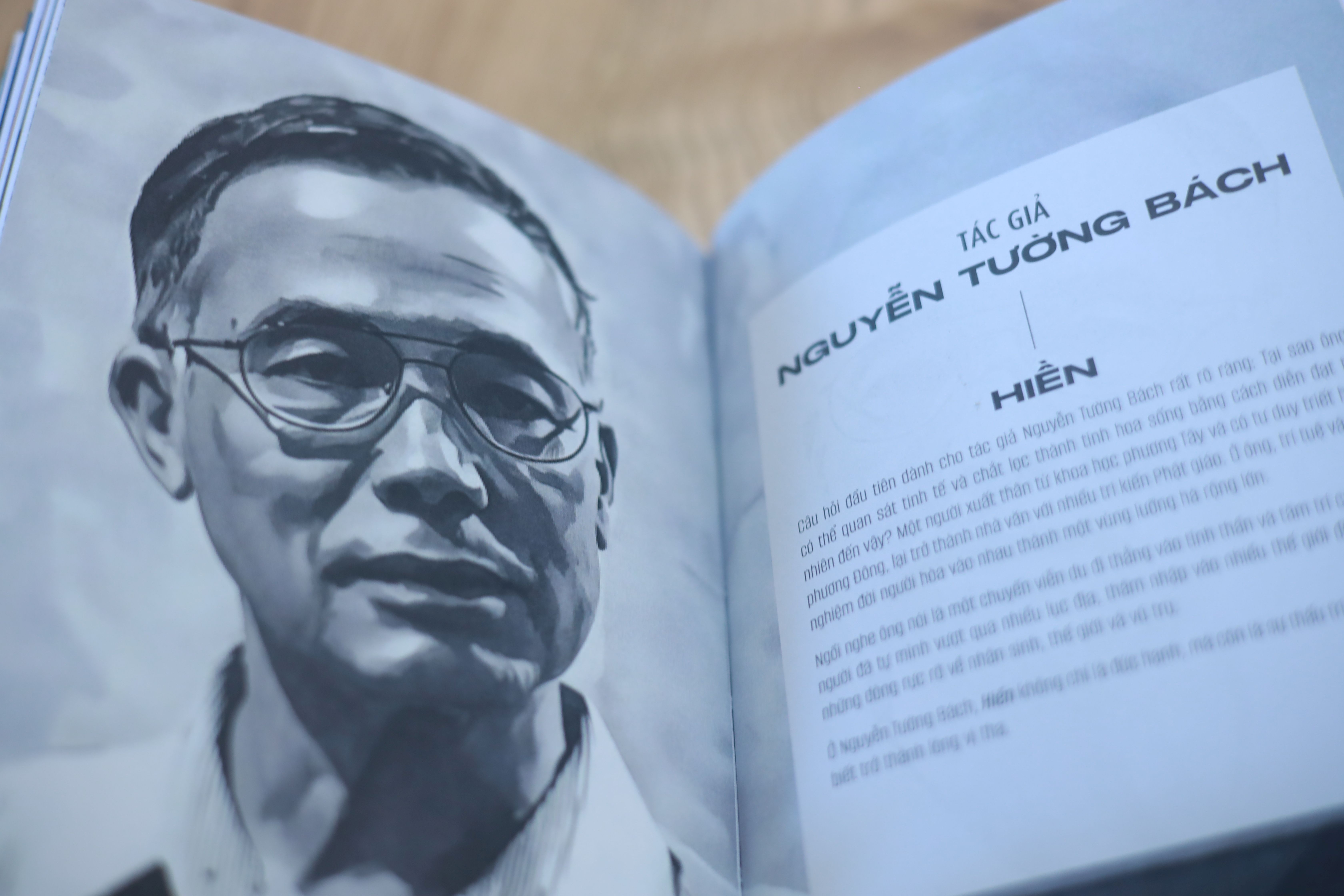 Di tim su khac nhau giua nhan tinh va may tinh hinh anh