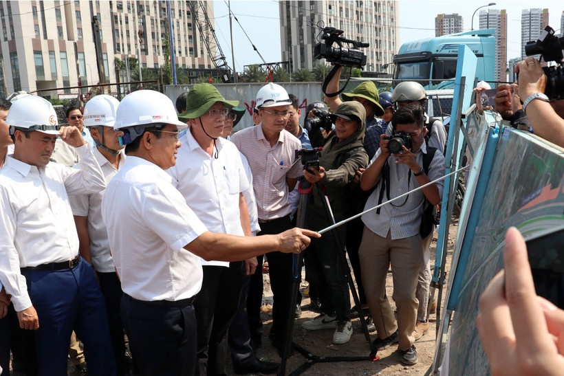 Go vuong mac de som hoan thanh nut giao An Phu hon 3.400 ty hinh anh