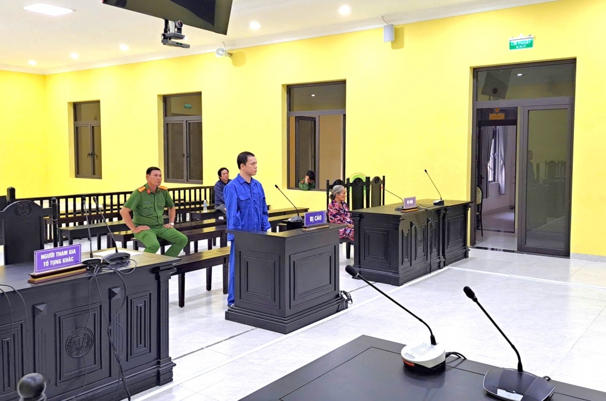 Thach thuc nhau, em trai dam anh tu vong tai Ca Mau hinh anh