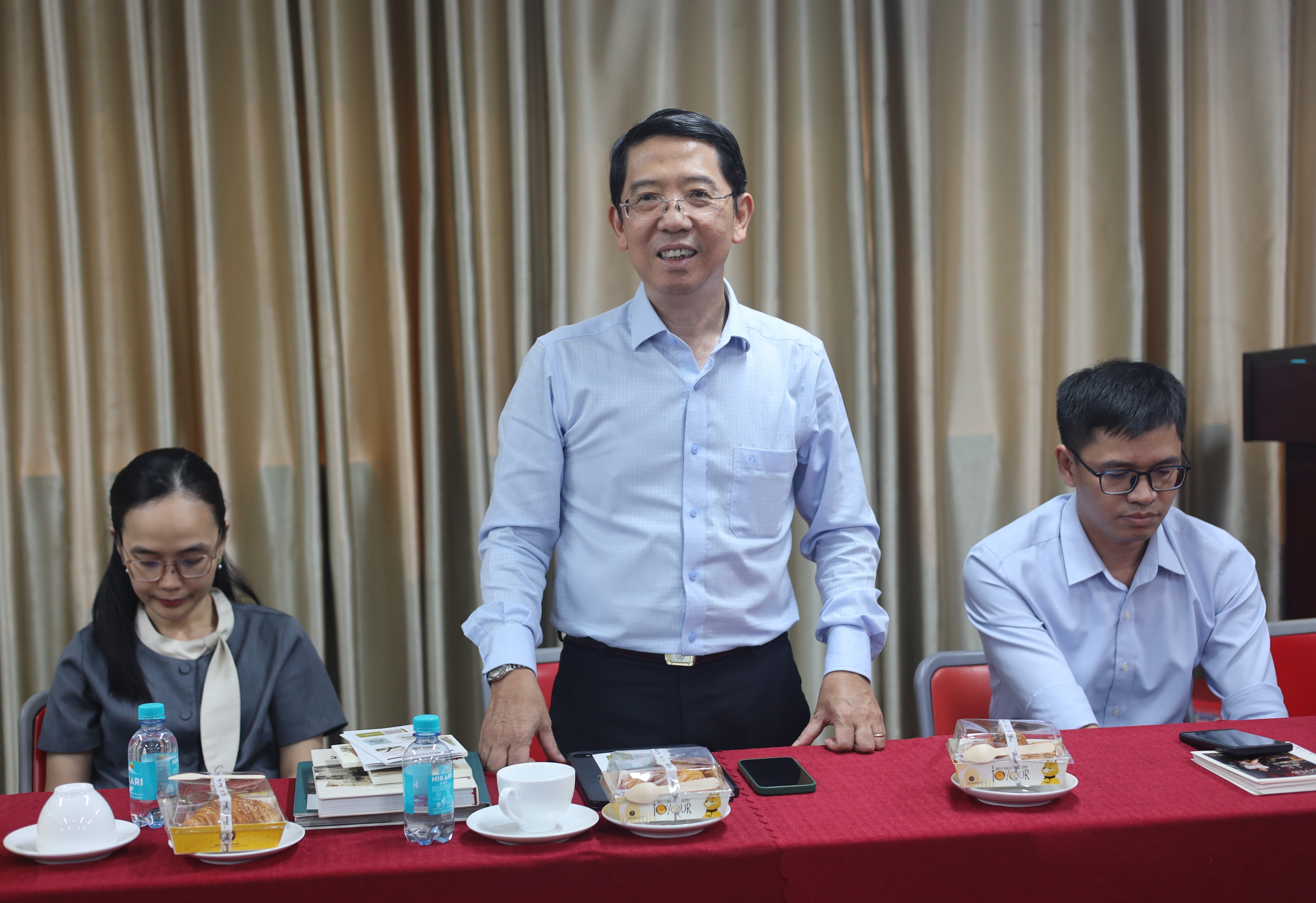 hội s&aacute;ch chung cư ảnh 3