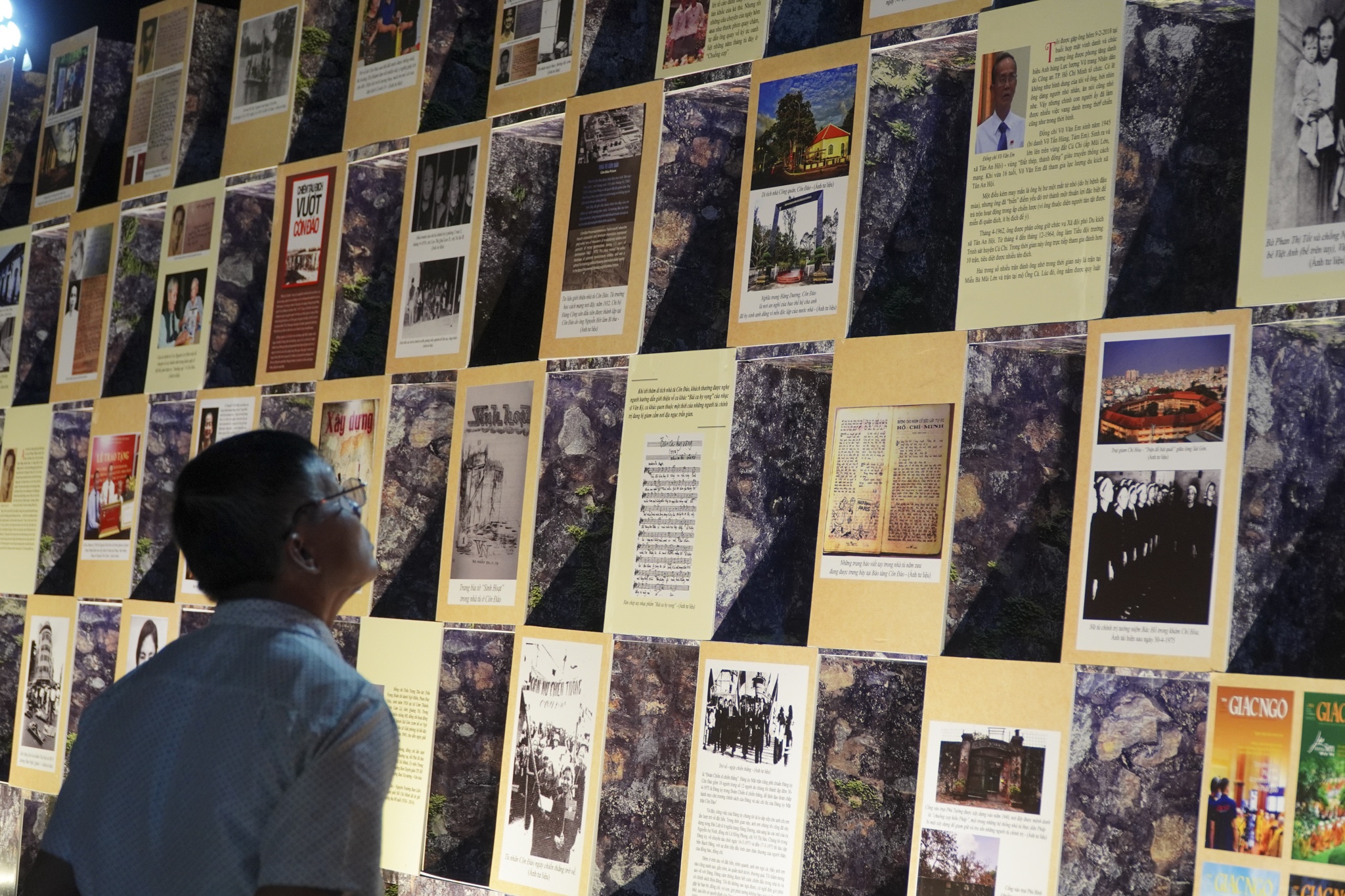 Phat dong hien tang tu lieu, xay dung khong gian doc cho Con Dao hinh anh