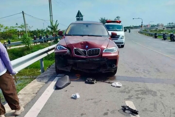 Tai xe oto BMW tong nguyen chu tich xa roi roi khoi hien truong hinh anh