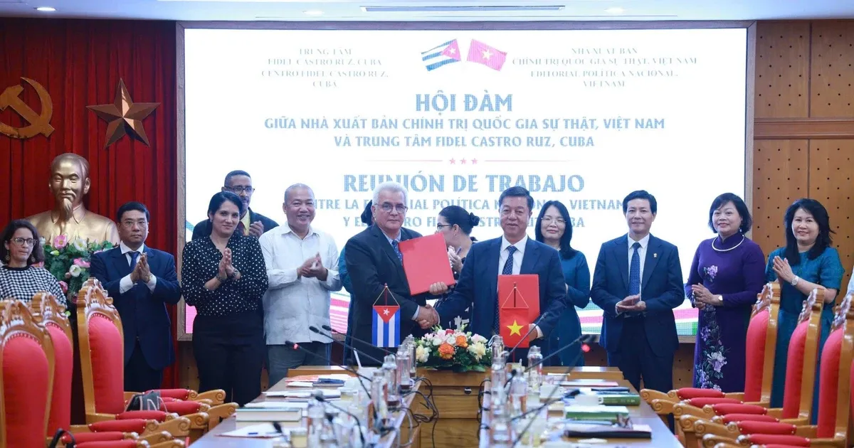 Viet Nam - Cuba xuat ban tuyen tap Fidel Castro hinh anh