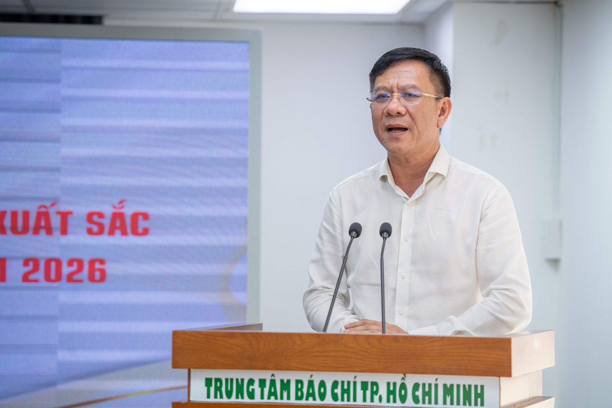 TP.HCM phat dong tac pham bao chi ve 50 nam thanh pho mang ten Bac hinh anh