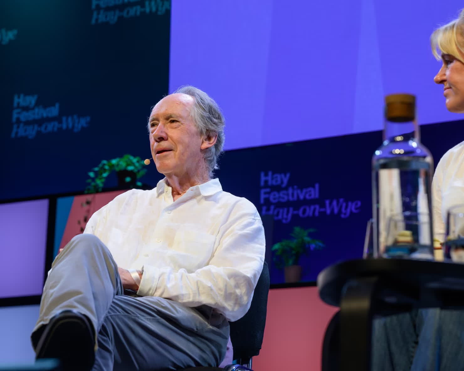 Ian McEwan anh 1