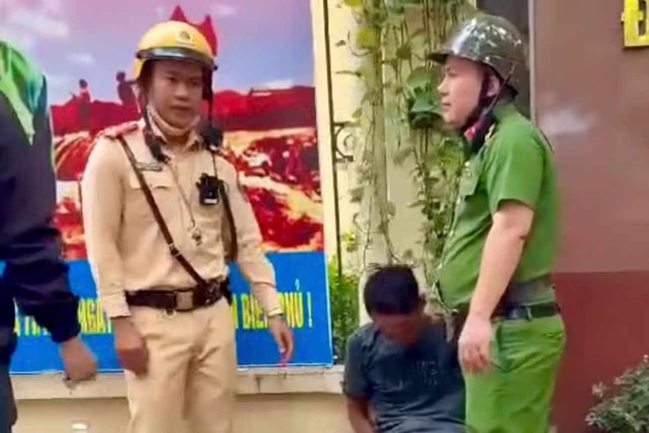 Ha Noi: Khong che doi tuong cam bo cao dap pha xe nguoi di duong hinh anh