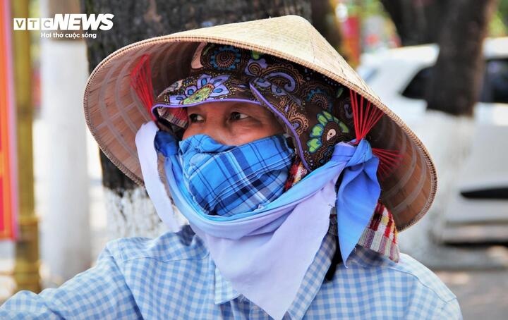 Tin moi nhat ve dot nang nong o Bac, Trung Bo hinh anh