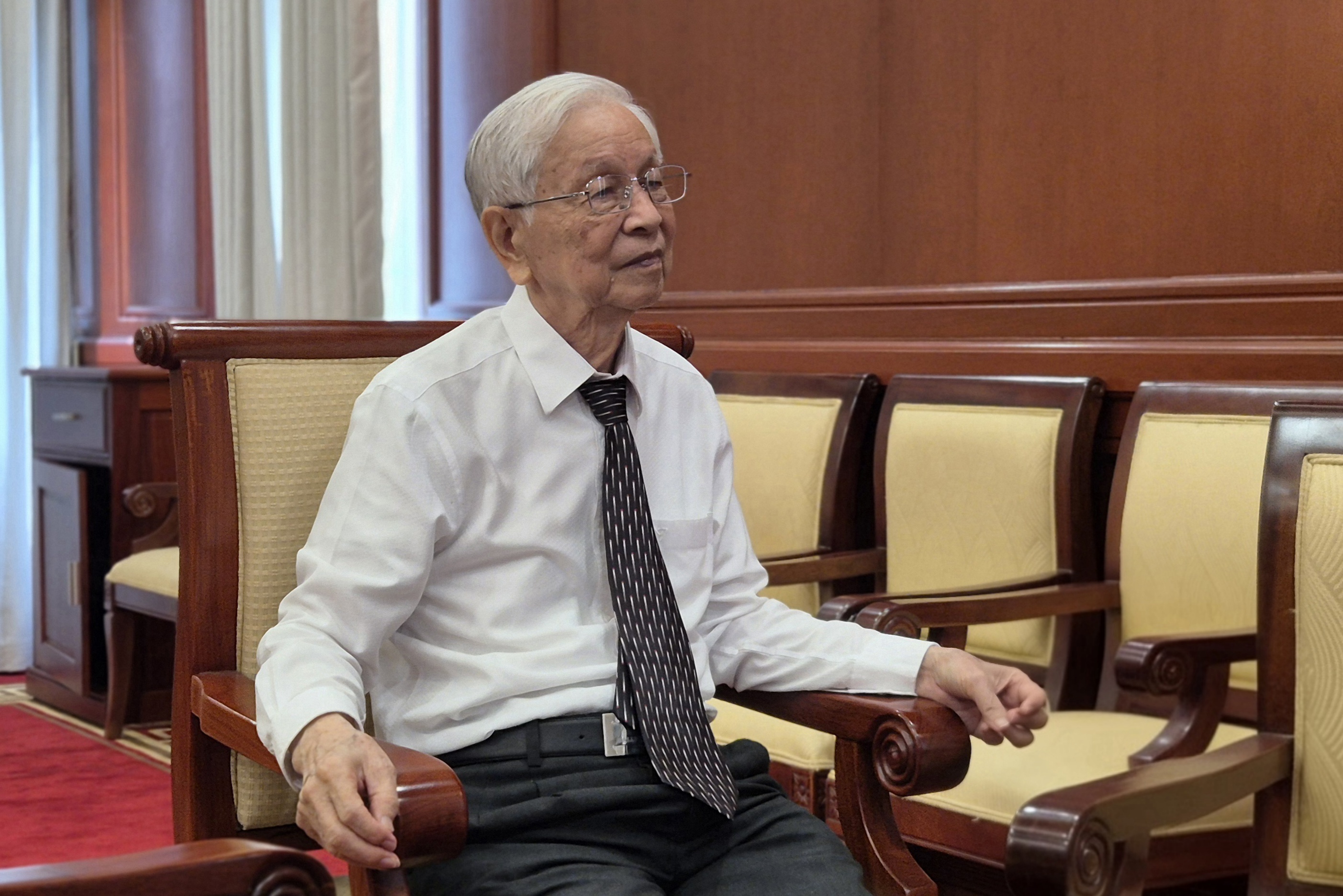 chu tich ho chi minh anh 2