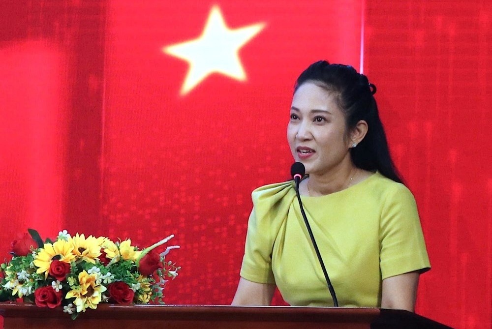 TP.HCM muon bien van hoa thanh dong luc tang truong hinh anh