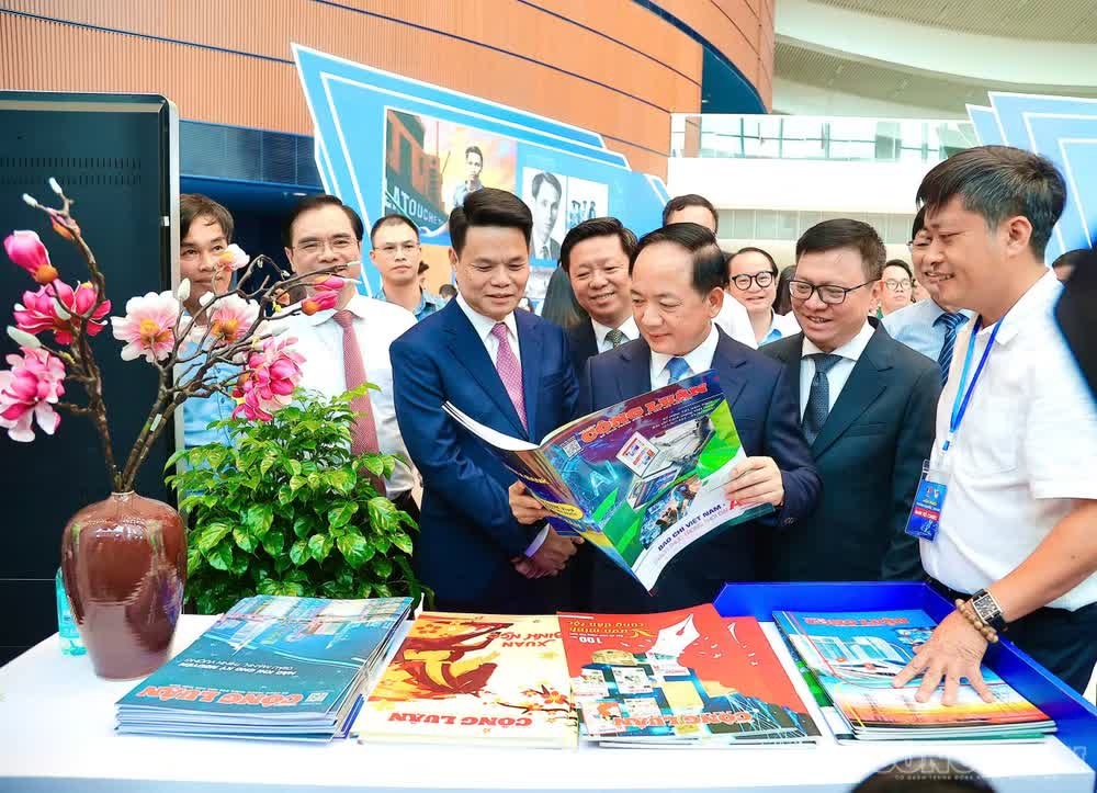 Khai mac Hoi Bao toan quoc 2026 hinh anh
