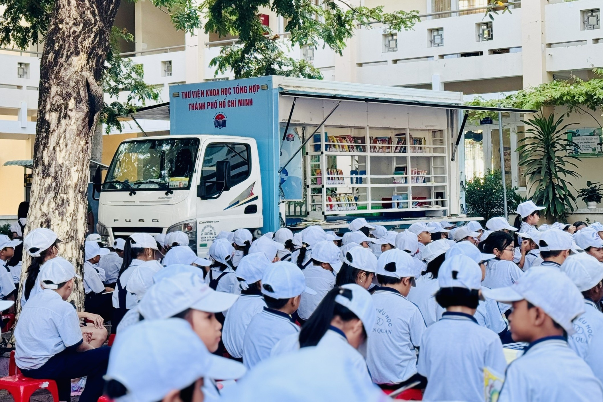 Hoi sach Thieu nhi TP.HCM co 50 hoat dong o Duong sach Vung Tau hinh anh