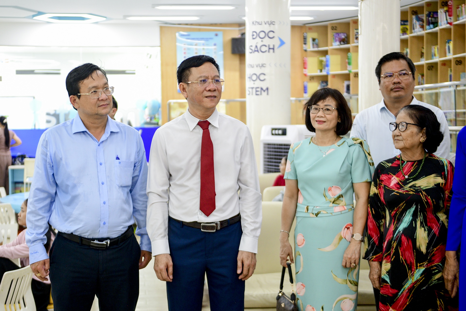 xuat ban anh 2