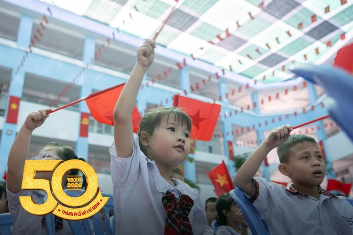 TP.HCM di vao tho va le hoi danh cho thieu nhi hinh anh