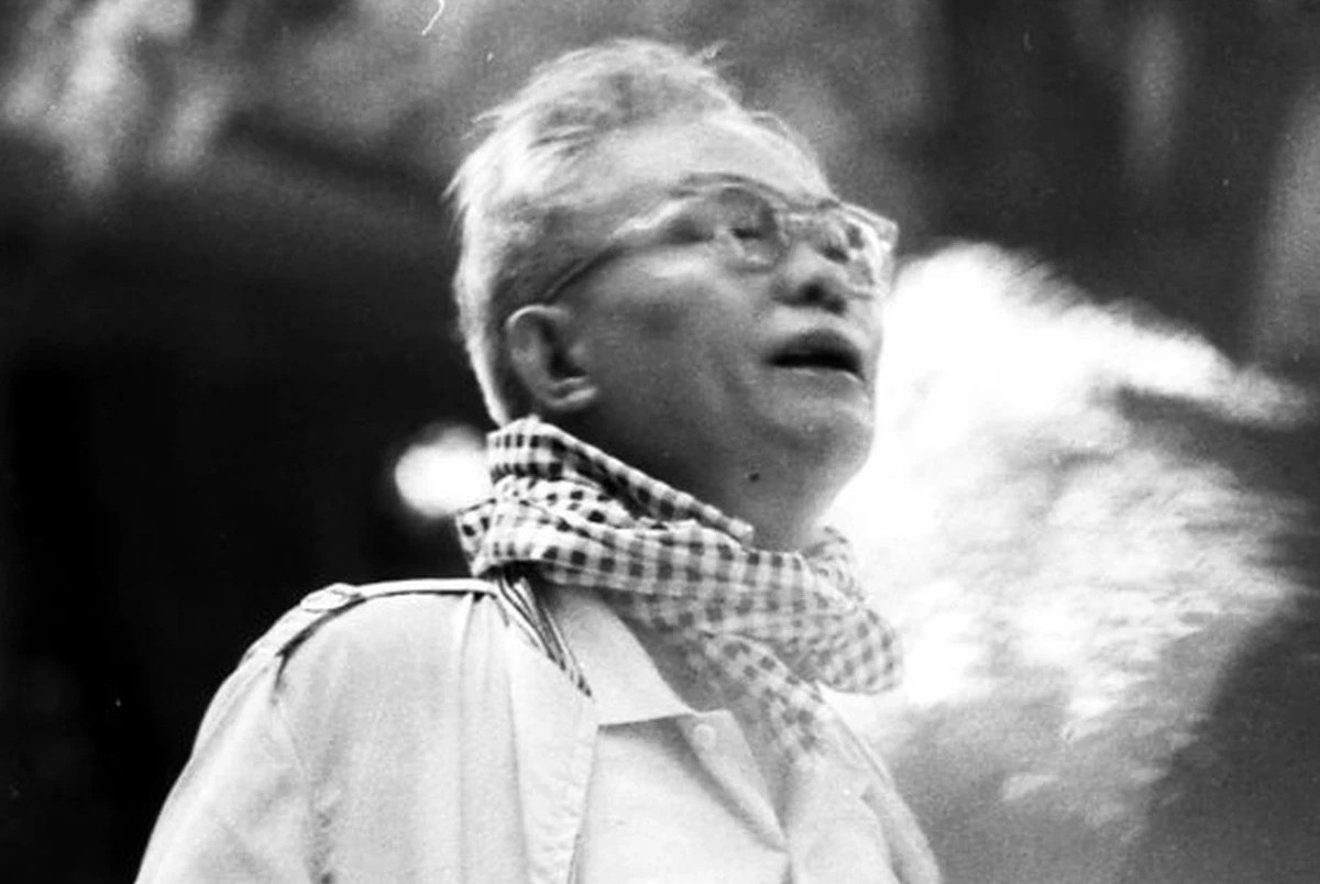 Chuyện nhà văn Trần Bạch Đằng viết 'Ván bài lật ngửa' trên giường bệnh