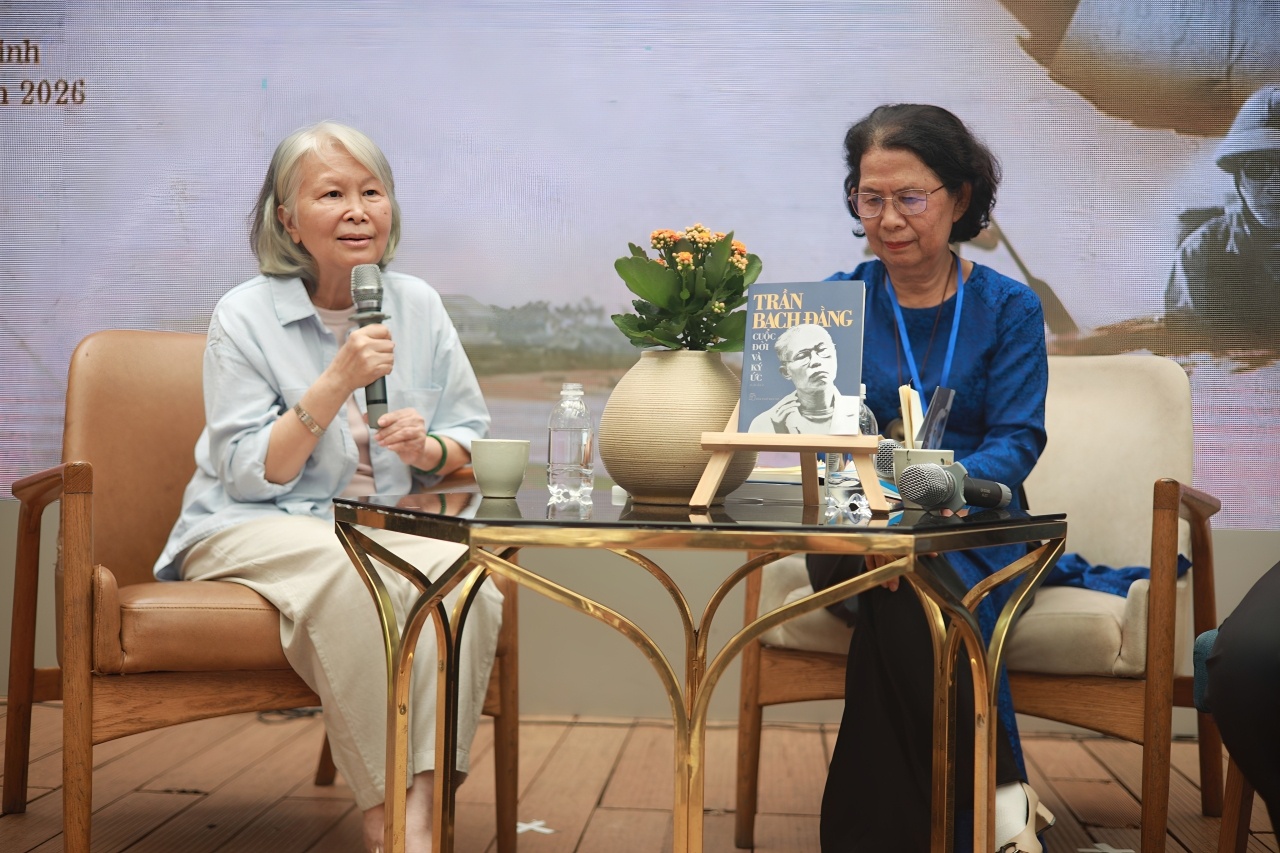 trần bạch đằng ảnh 3