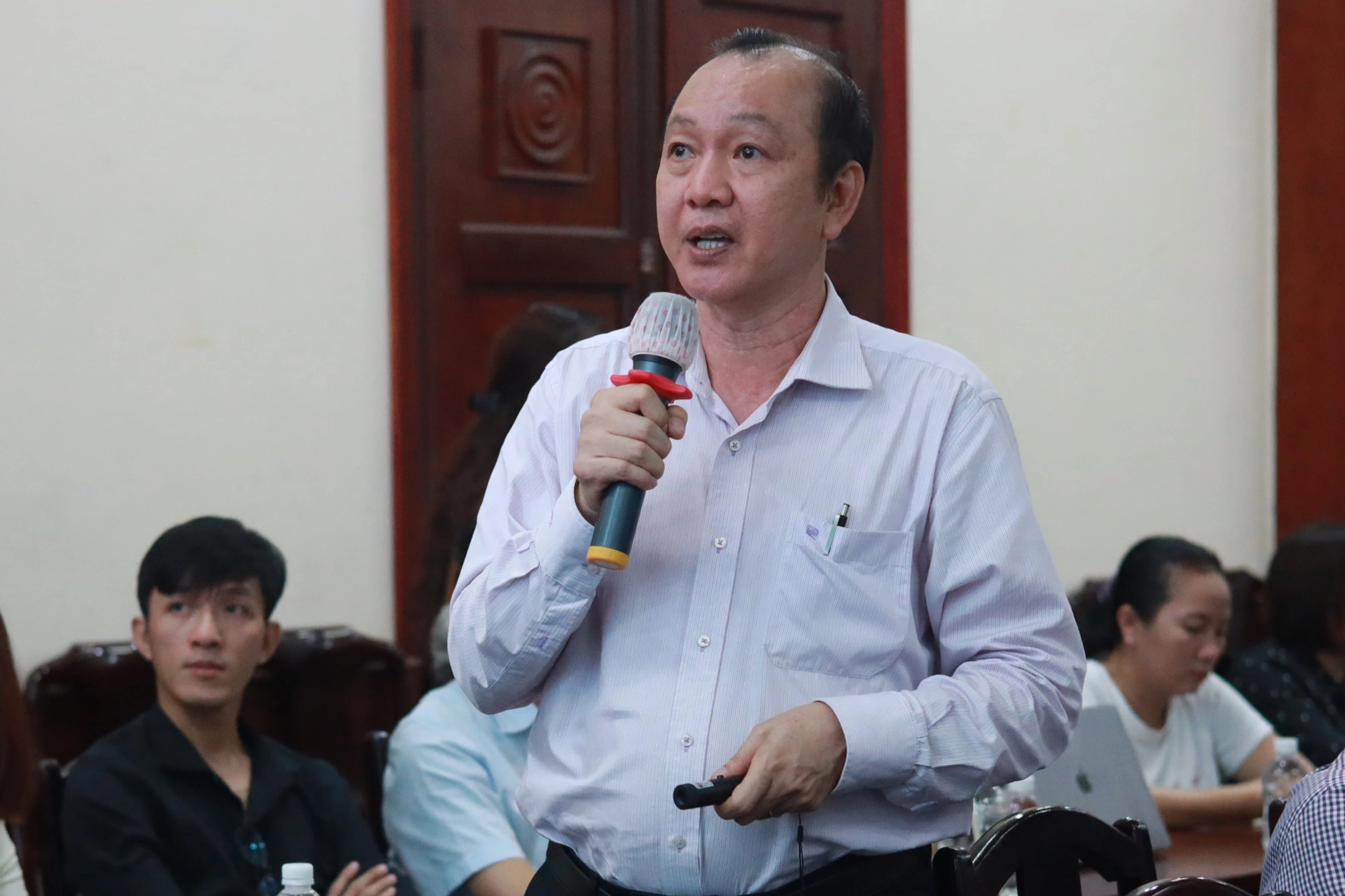đường s&aacute;ch ảnh 1