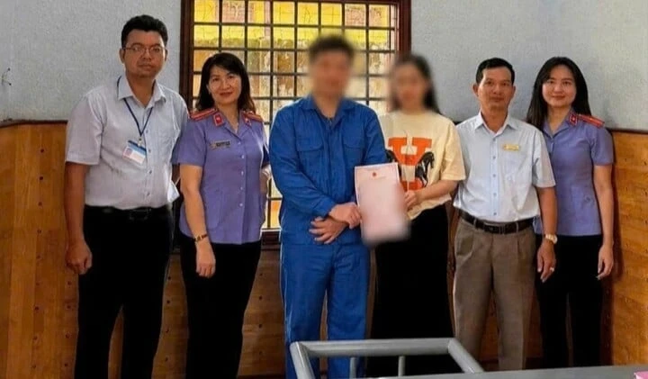 Buổi đăng ký kết hôn đặc biệt trong trại tạm giam ở Đắk Lắk