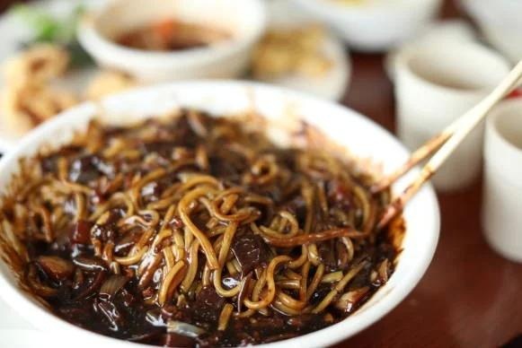 Mì tương đen Hàn Quốc bắt nguồn từ Trung Quốc